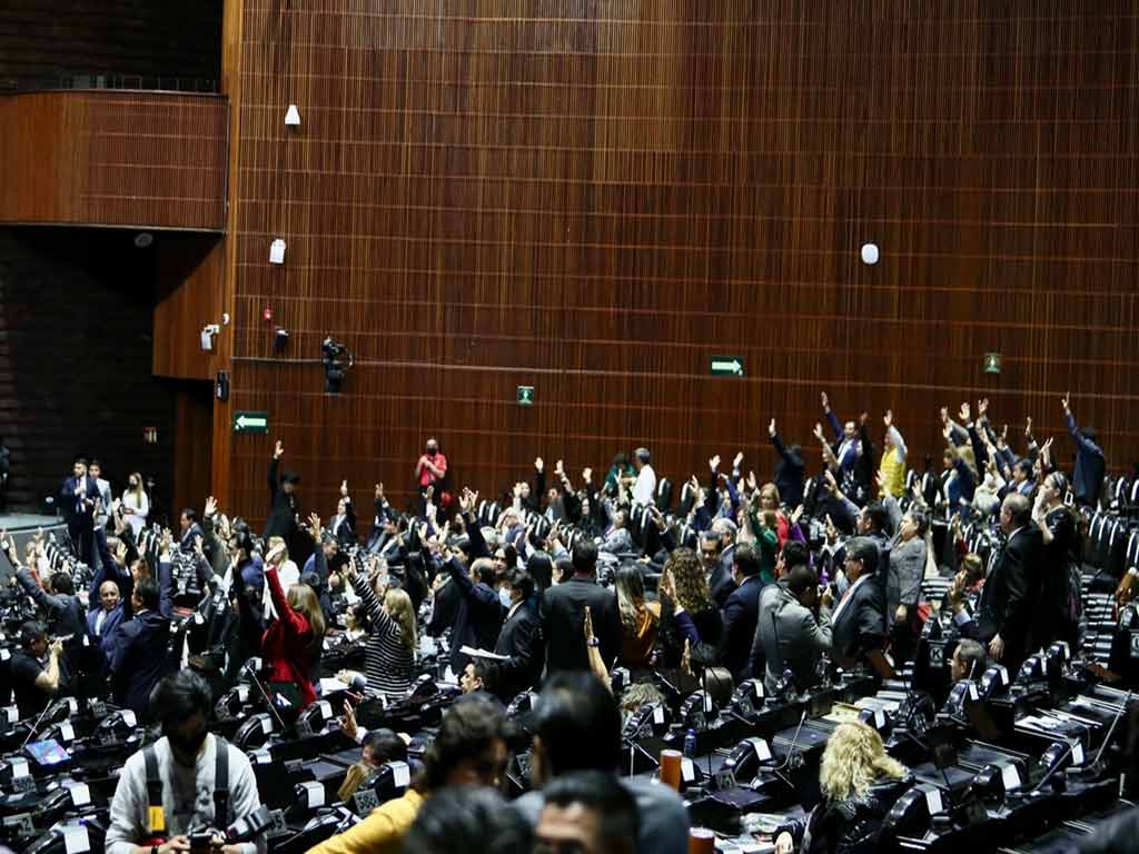 Diputados de México votarán el miércoles ley del presupuesto nacional