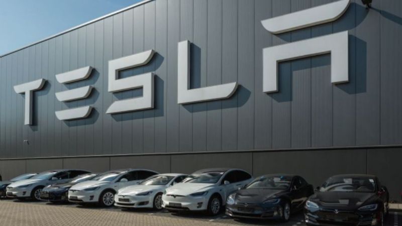 Tesla abre VACANTES en México con home office