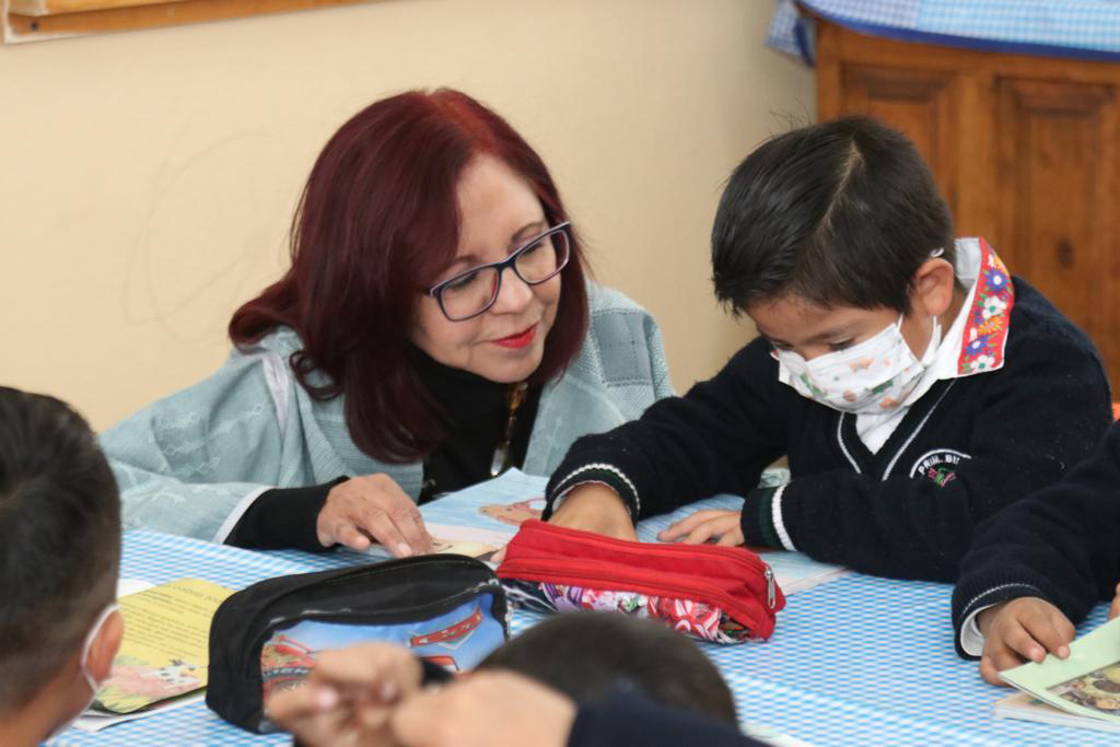Visita titular de la SEP planteles de Educación Básica Indígena en Tlaxcala