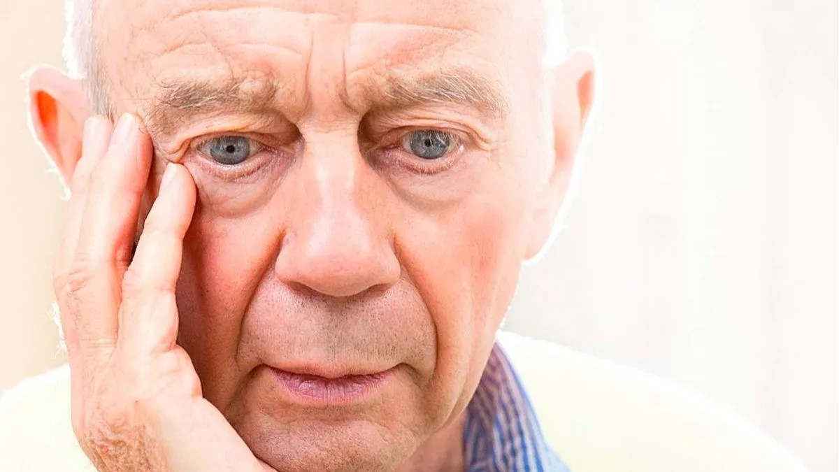 Primeros signos de alzhéimer podrían aparecer en los ojos