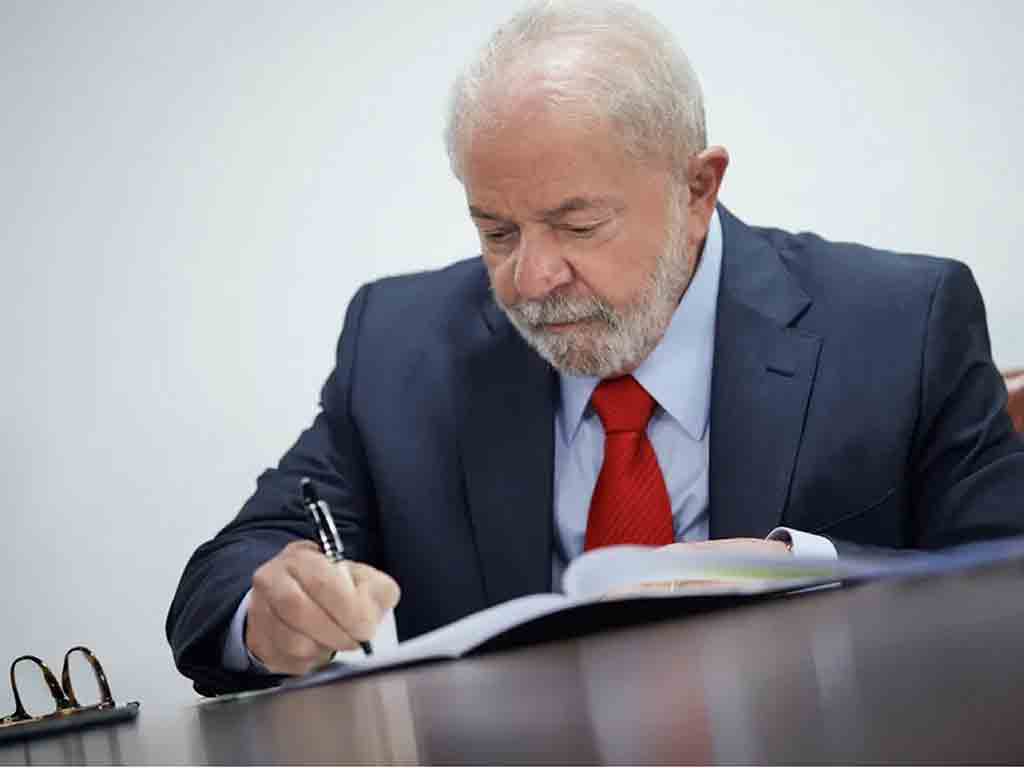 Lula firmó decreto que facilita en Brasil acceso a la información
