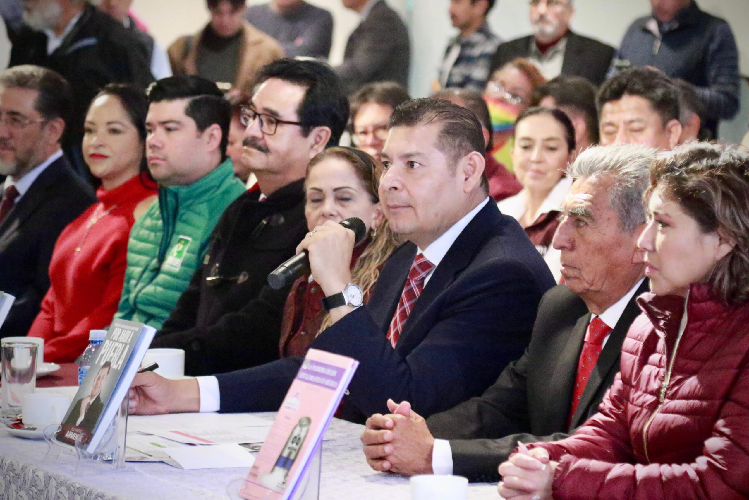 Alejandro Armenta lidera una coalición por el Humanismo Mexicano en Puebla