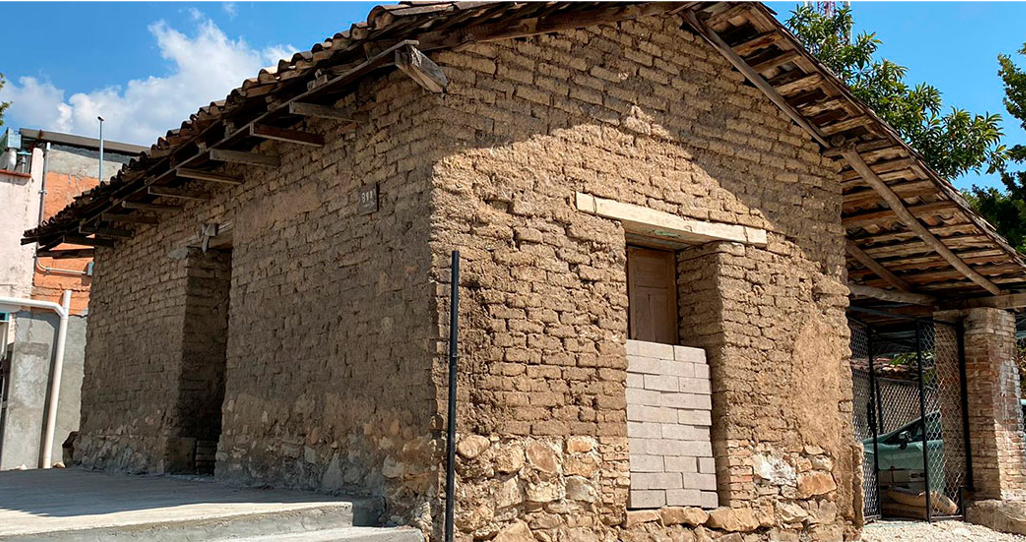 Las casas de adobe, un patrimonio cultural mexicano en riesgo de extinción