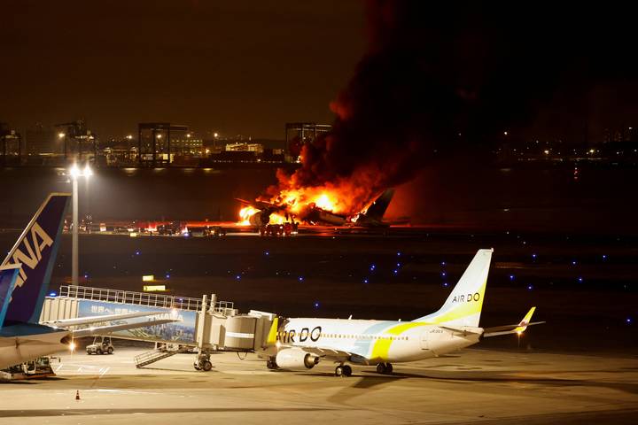 Tragedia aérea en Tokio: Choque en Haneda deja cinco fallecidos y varios heridos