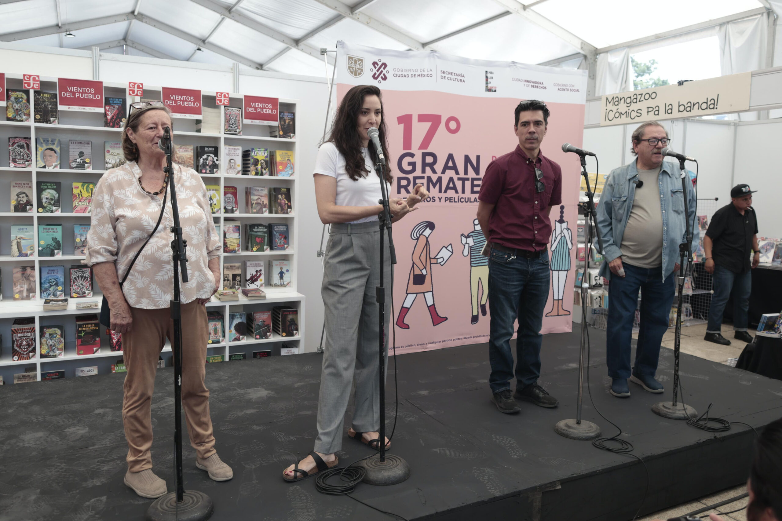 Inauguran edición 17 del Gran Remate de Libros y Películas en la Ciudad de México