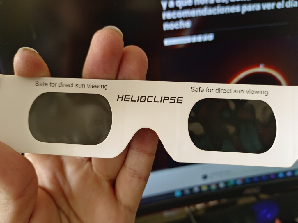 Compra en CDMX tus lentes especiales para ver el eclipse solar: consíguelos por 88 pesos