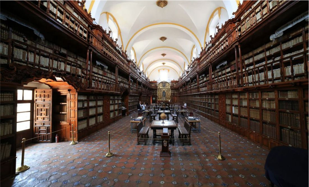 Descubre la Biblioteca Palafoxiana: El tesoro literario más antiguo de América
