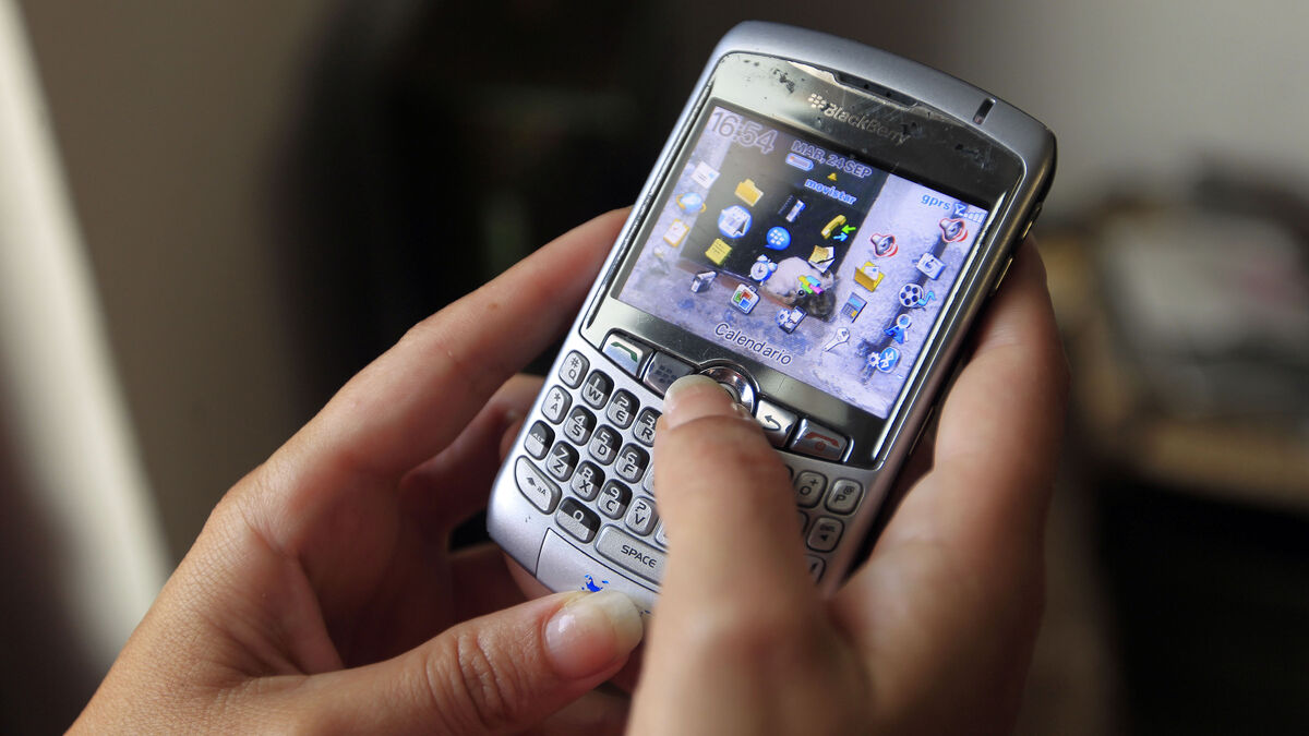 De la Innovación al Olvido: La Transformación de BlackBerry en la Era Digital