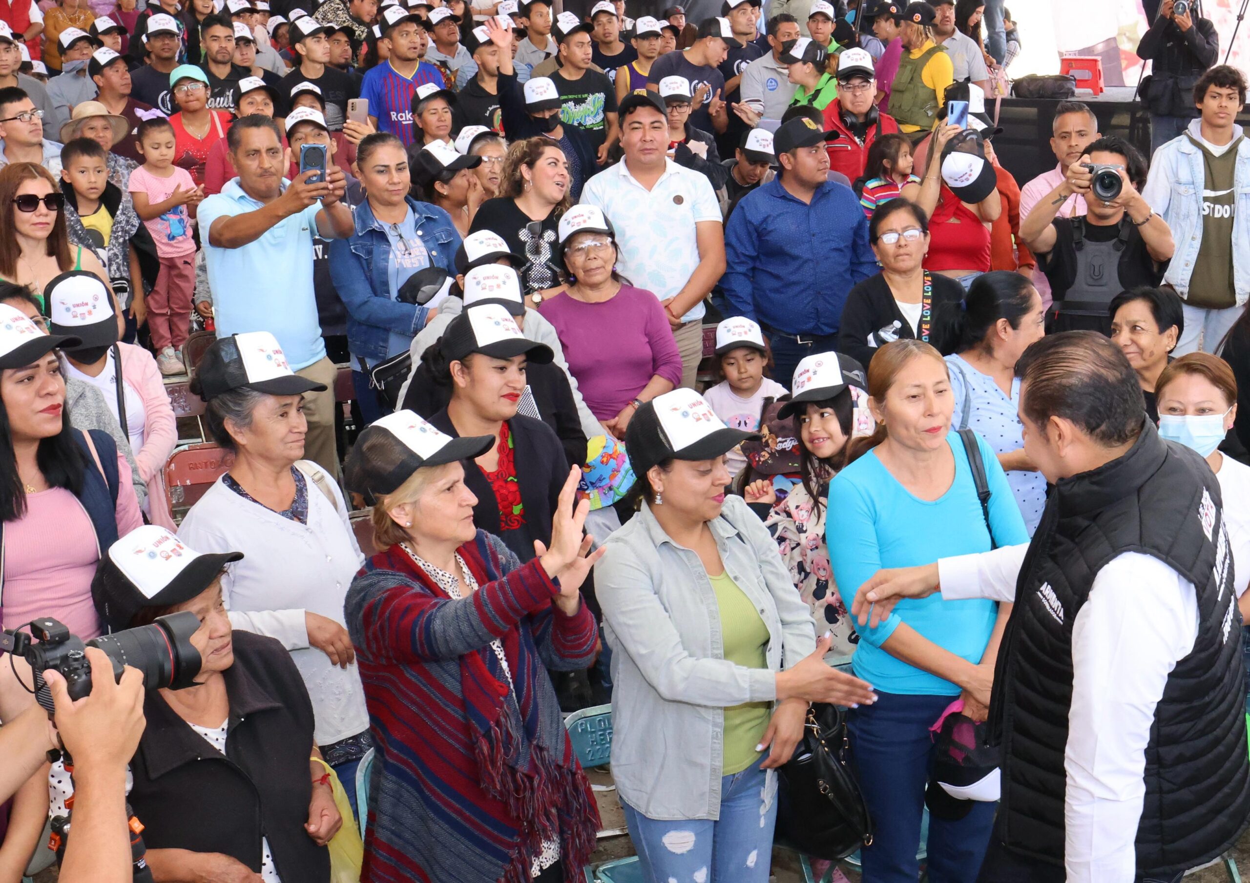 Alejandro Armenta promete fortalecer el empleo y la seguridad en Puebla