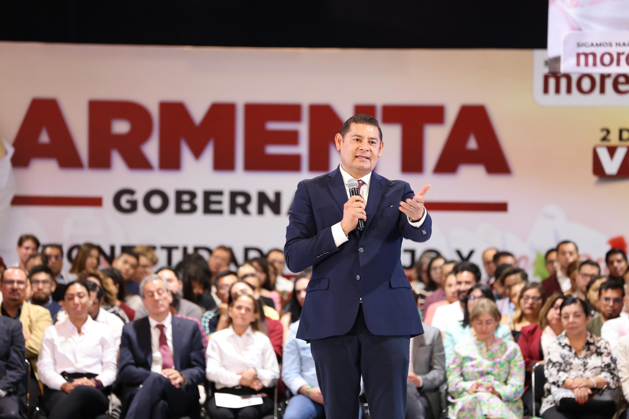 Alejandro Armenta promete transparencia total en su campaña para la gubernatura de Puebla