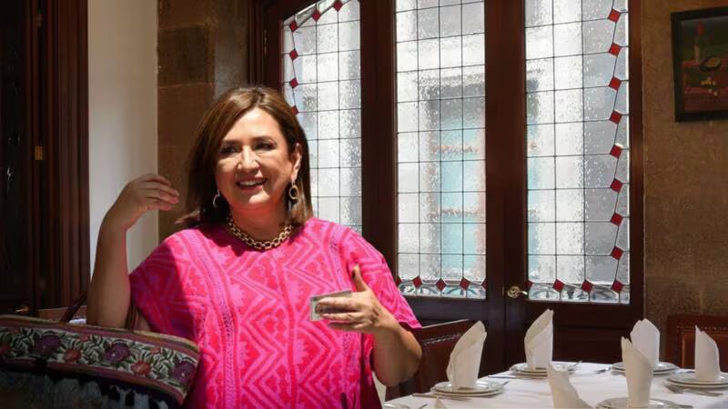 Xóchitl Gálvez es aclamada como «¡Presidenta!» en el restaurante favorito de AMLO