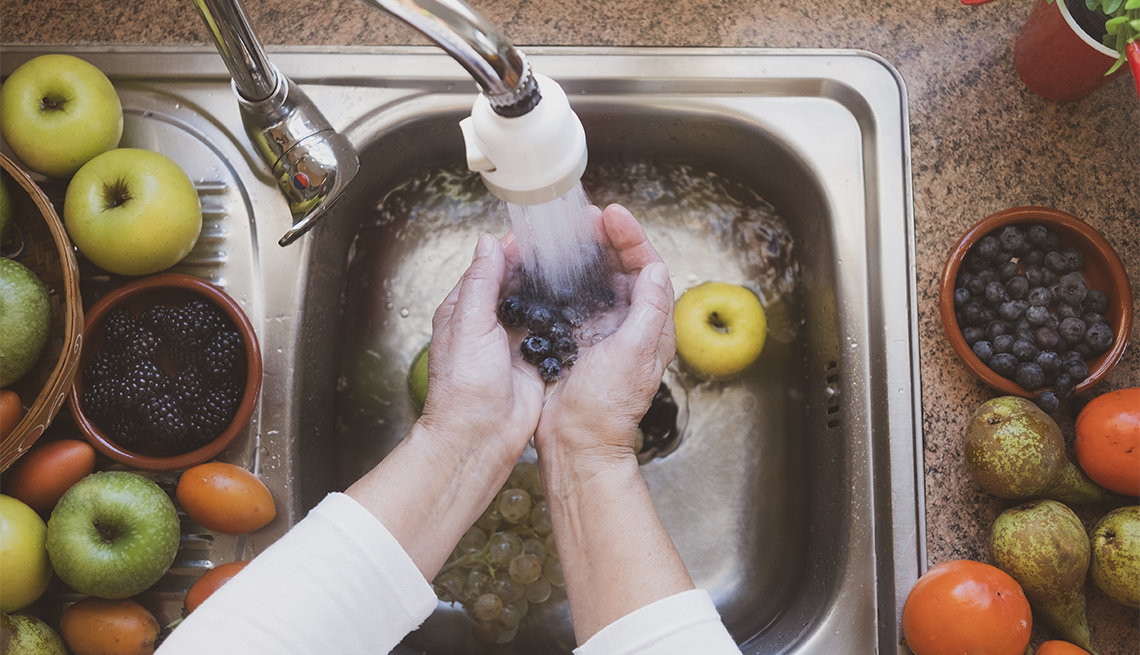 Cómo lavar tus frutas correctamente para una alimentación segura