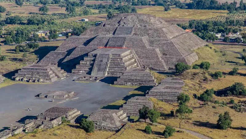 La Pirámide de la Luna: Tesoro Astronómico de Teotihuacán