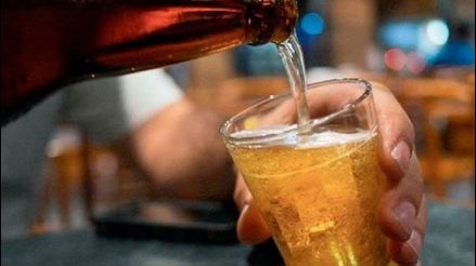 Investigan Muertes por Alcohol Adulterado en Querétaro