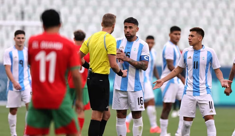 ¡ESCÁNDALO! Argentina sufre derrota ante Marruecos con con un gol anulado por el VAR