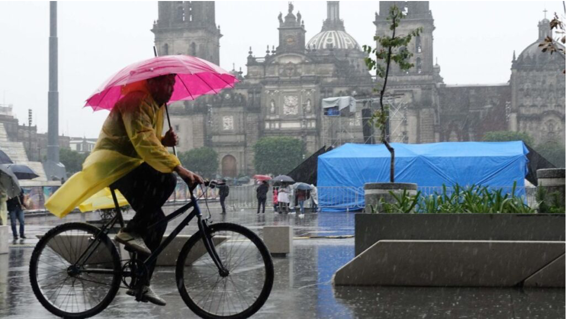 Clima en CDMX: Cálido durante el día con lluvias y granizo por la tarde