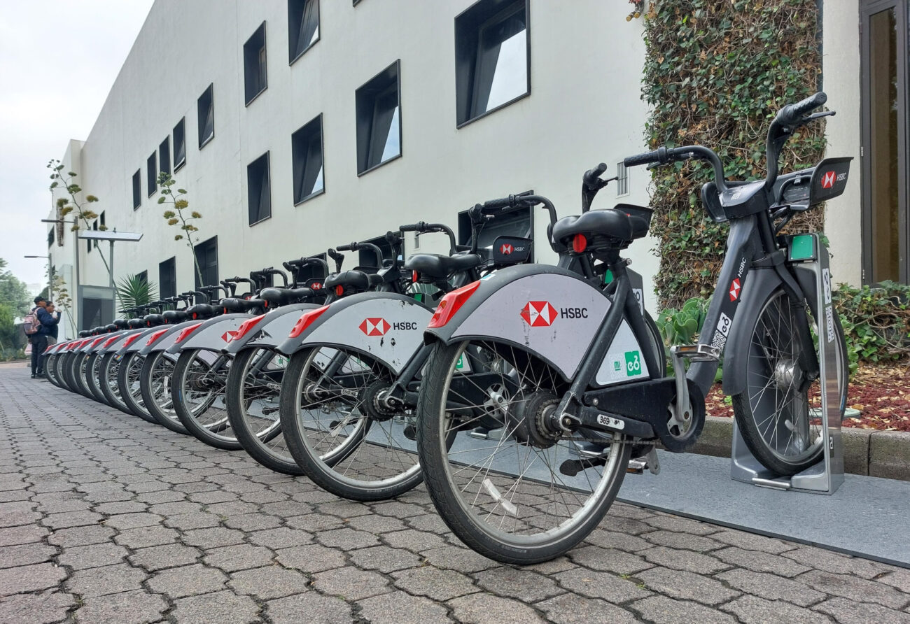 ECOBICI expande su red al  complejo cultural Los Pinos