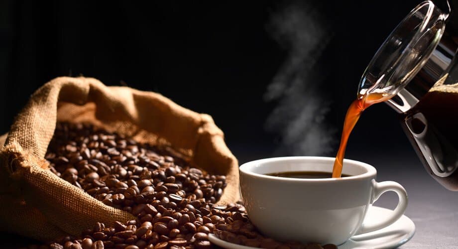 ¿Cuánto café es demasiado? Cómo la cafeína excesiva puede afectar tu salud