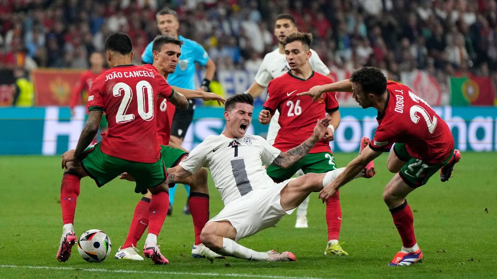 Cristiano Ronaldo brilla en penales y lleva a Portugal a cuartos contra Francia