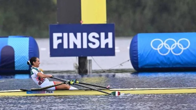 ¡Sufrió pero Avanzó! Kenia Lechuga llega a cuartos de final en remo