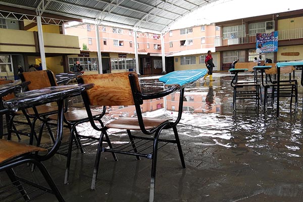 Inundaciones Retrasan el Ciclo Escolar en Chalco: Un Inicio con Desafíos para el 2024-2025