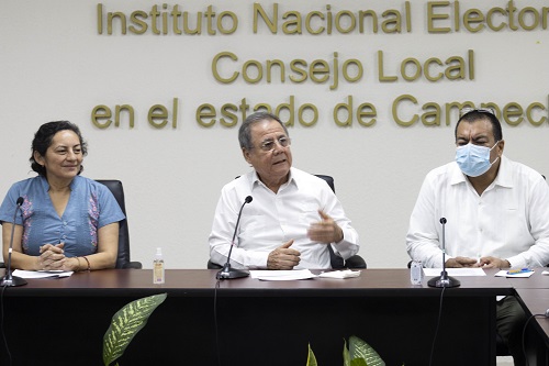 Consejeros del Instituto Electoral de Campeche Acusados de Malversación de Fondos