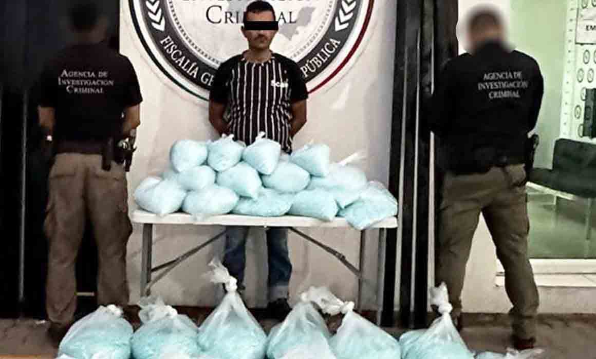 FGR Colima Asegura 2,167 Pastillas de Fentanilo y Varias Armas