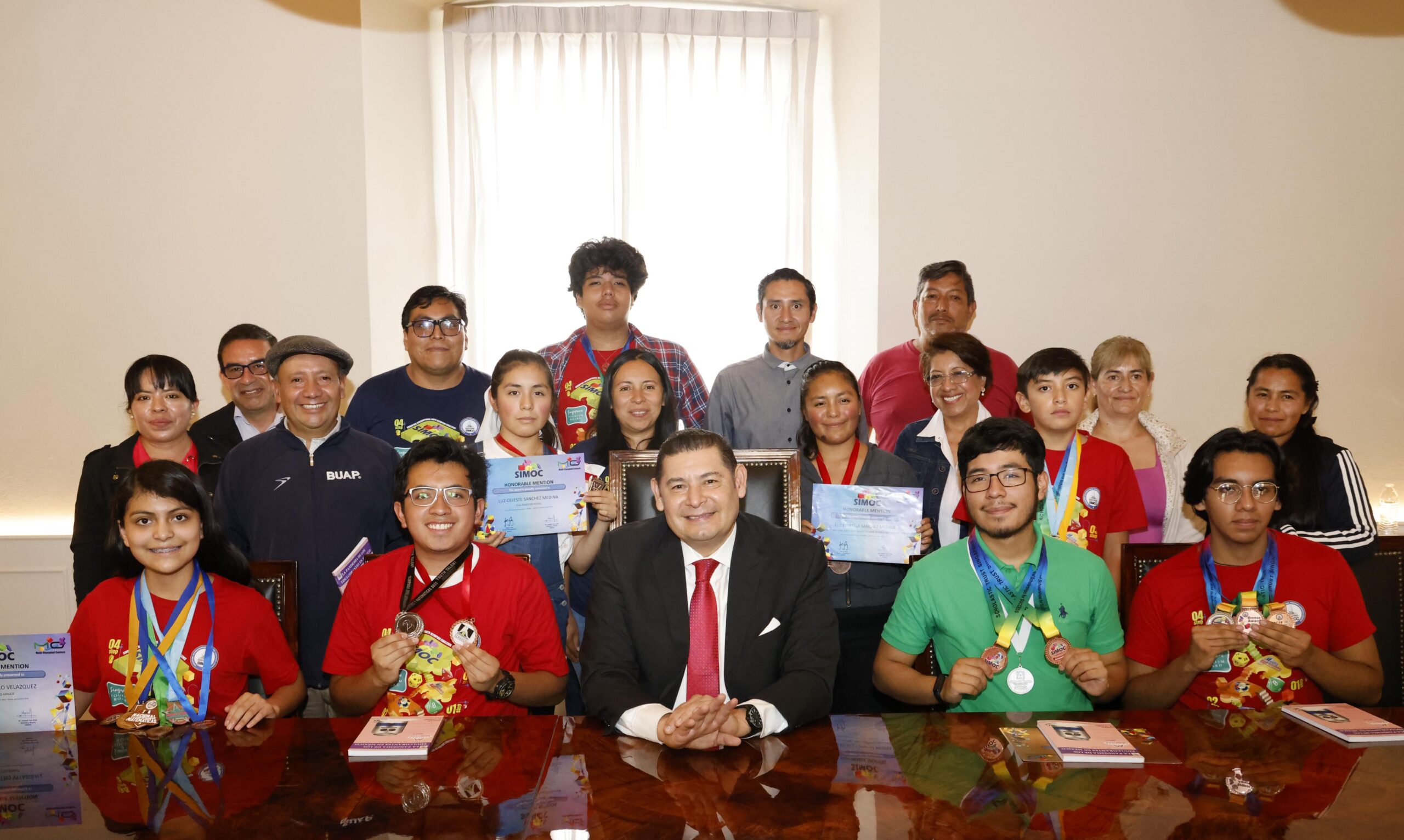 Alejandro Armenta: impulsando el talento académico y deportivo en Puebla