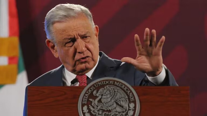 AMLO llama a Madrid una ciudad conservadora por los expresidentes exiliados allí