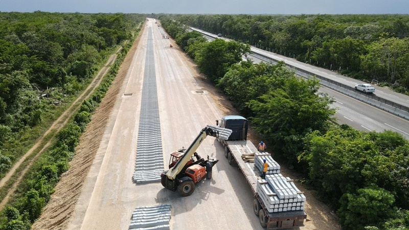 AMLO reporta avances en el Tramo 5 del Tren Maya, pese a contratiempos