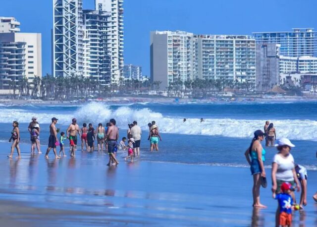 Descubre la magia de Acapulco: tradición, cultura y playas de ensueño