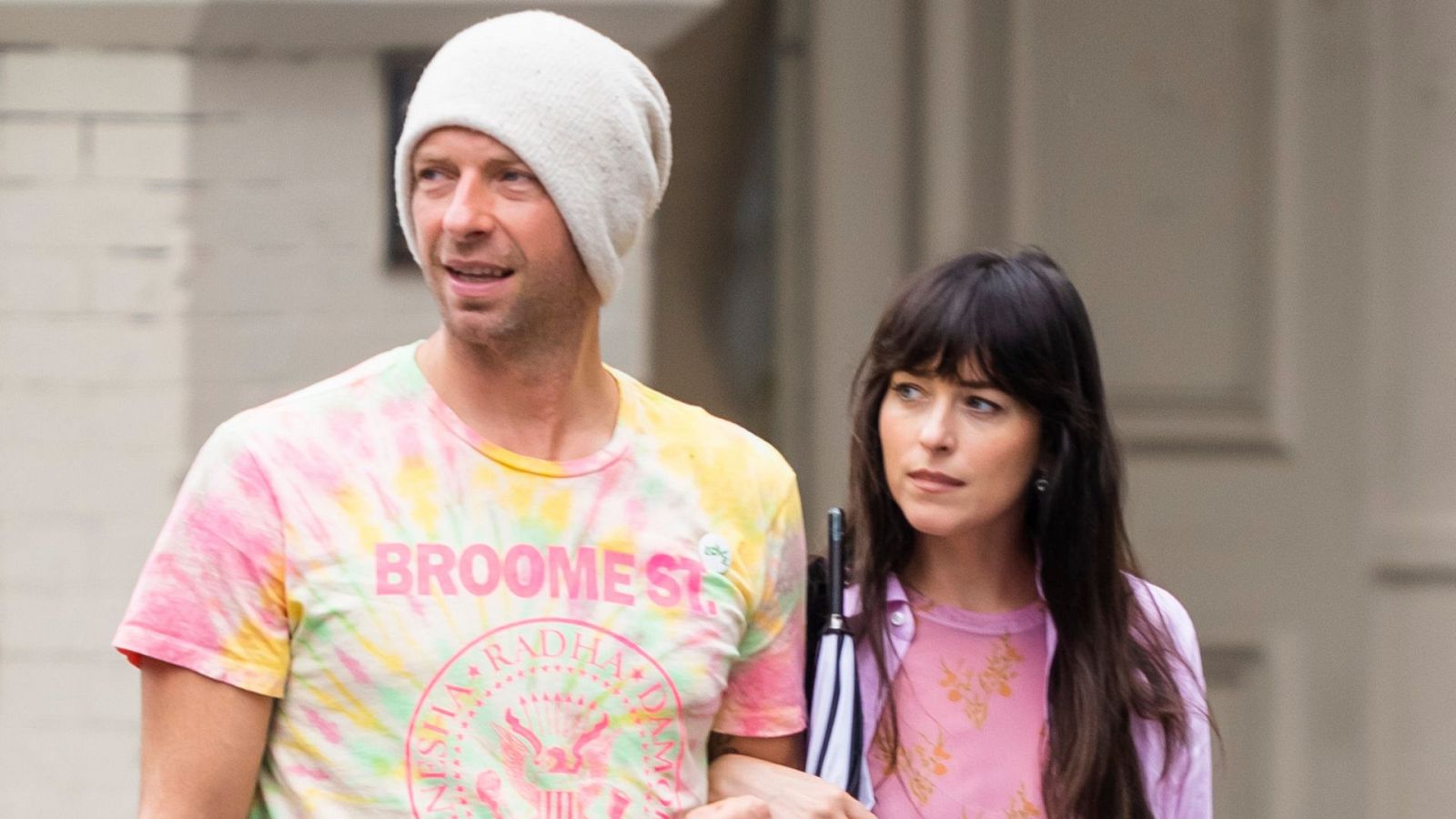 Chris Martin y Dakota Johnson Terminan su Relación Tras Siete Años