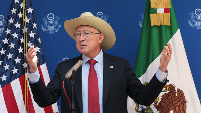 Embajador Ken Salazar reitera apoyo a Reforma Judicial pero mantiene críticas