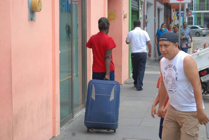 Conflicto en el Barrio Mágico de Villahermosa: Le impiden Acceso a Mujer Haitiana por Comportamiento Agresivo