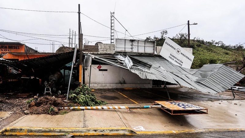 Sheinbaum asegura atención a la emergencia en Guerrero tras ciclón “John”