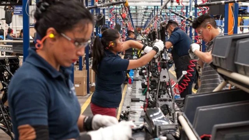 Claudia Sheinbaum detalla el camino hacia una jornada laboral de 40 horas en México