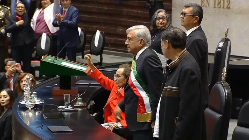 AMLO ignora a Norma Piña en la toma de protesta de Claudia Sheinbaum