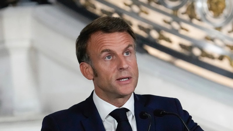 Macron pide detener el suministro de armas a Israel en medio del conflicto con Gaza