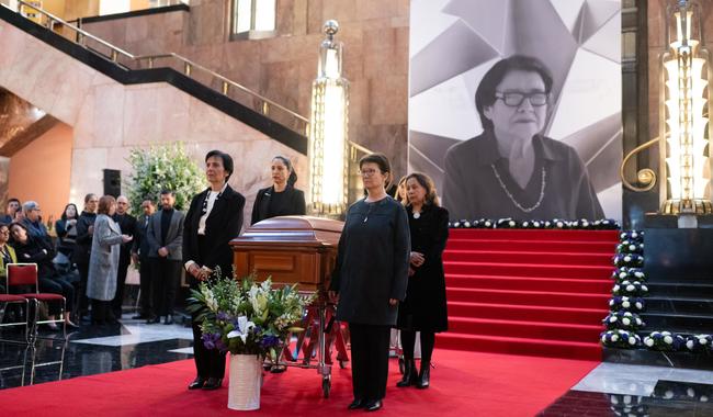 Emotivo homenaje a María Lagunes en el Palacio de Bellas Artes: un legado inmortal en el arte mexicano